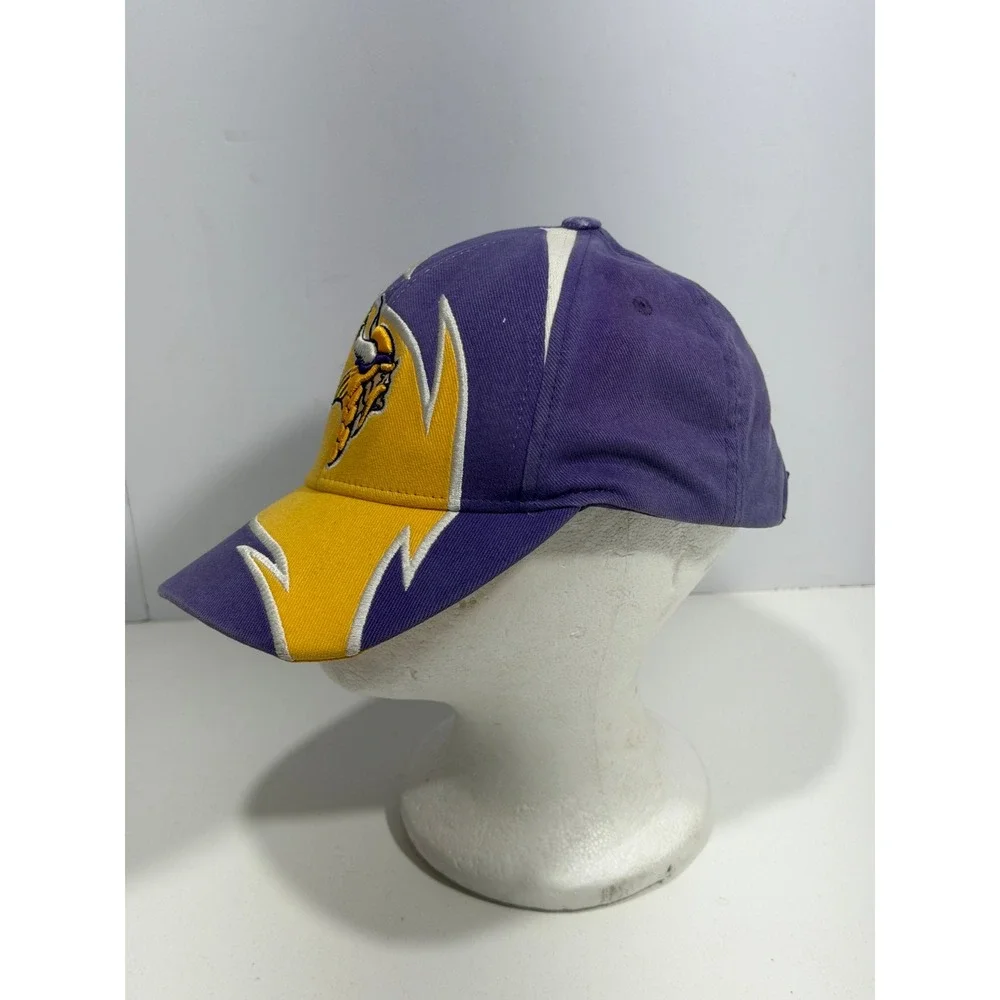 Minnesota Vikings Reebok NFL Hat Purple Yellow Adjustable Strapback Cap One Size